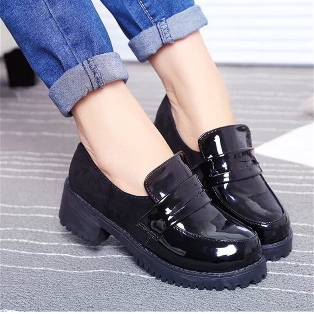 Low top student uniform dress shoes Oxford
